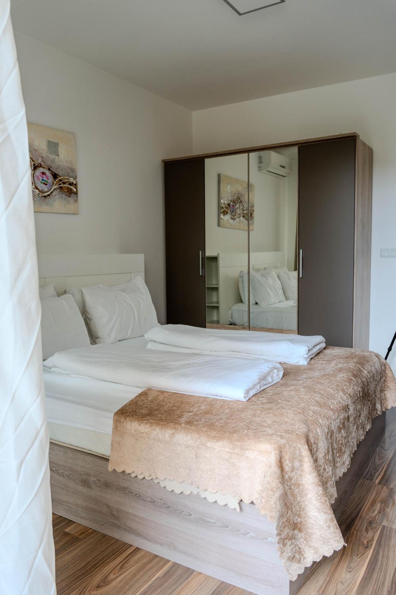 Apartment In Evargreen Complex With Terrace Varna Exterior foto